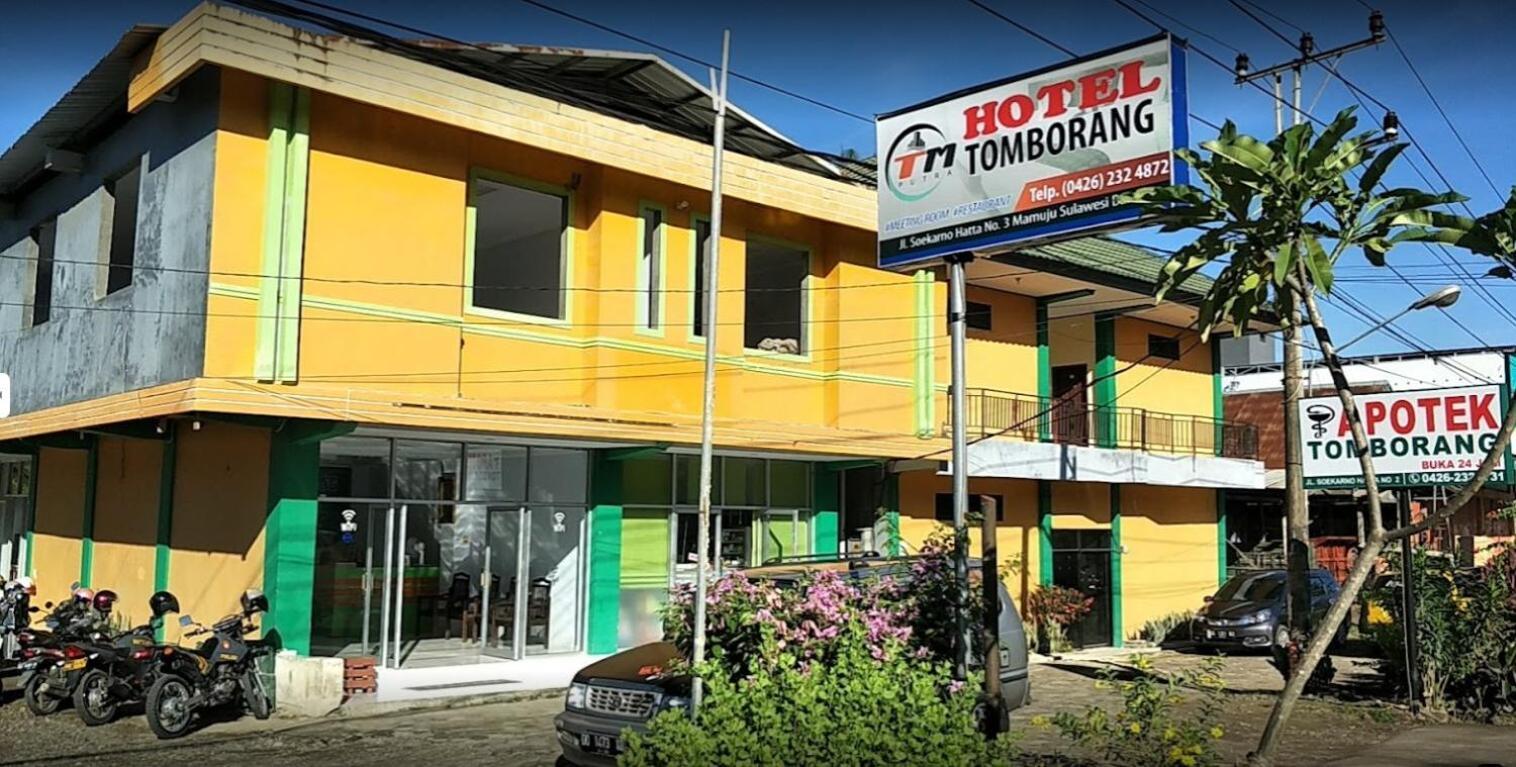 Oyo 93411 Syariah Hotel Tomborang Karema Extérieur photo